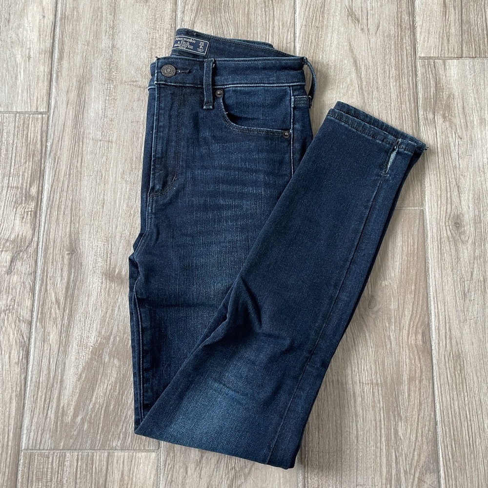 [Abercrombie] Simone High Rise Ankle Jeans